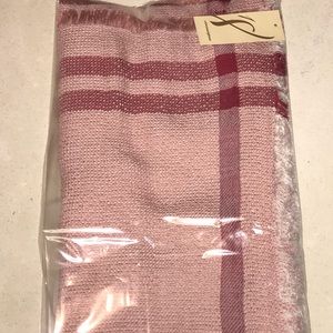 Women’s scarf